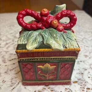 Fitz & Floyd Christmas Trinket Box – Ceramic Holiday Décor (Showroom Sample)